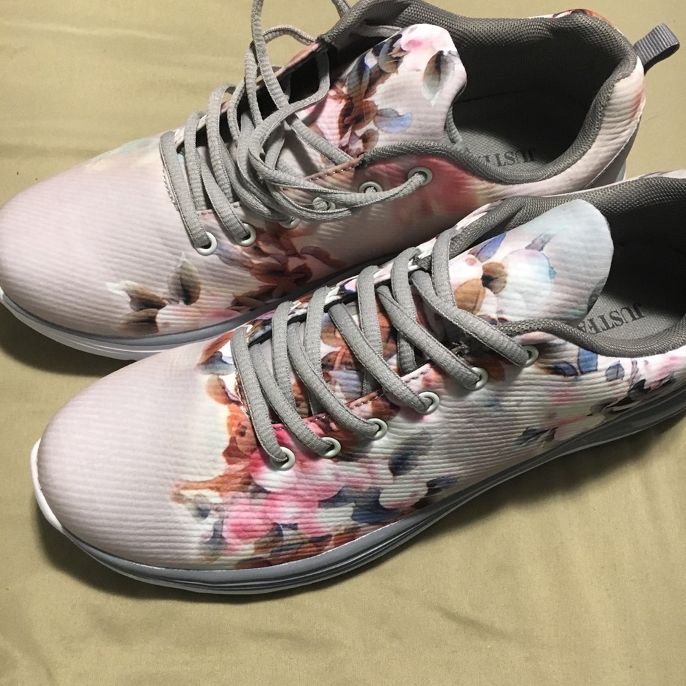 Floral Tennis shoes